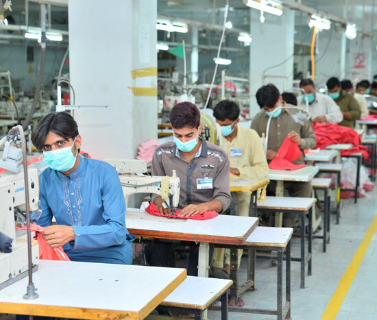 B2B Manufacturing Solutions